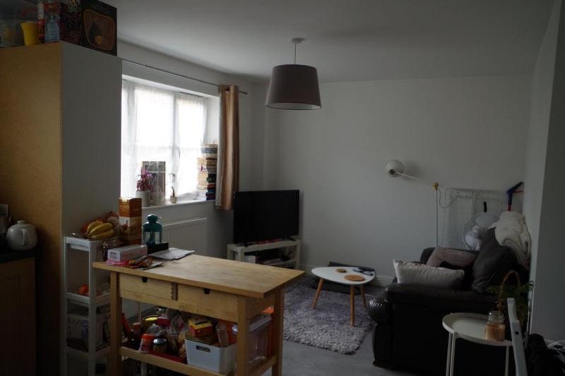 Bright, Chilled Ensuite Db Room In A Shared Flat! Лондон Екстериор снимка