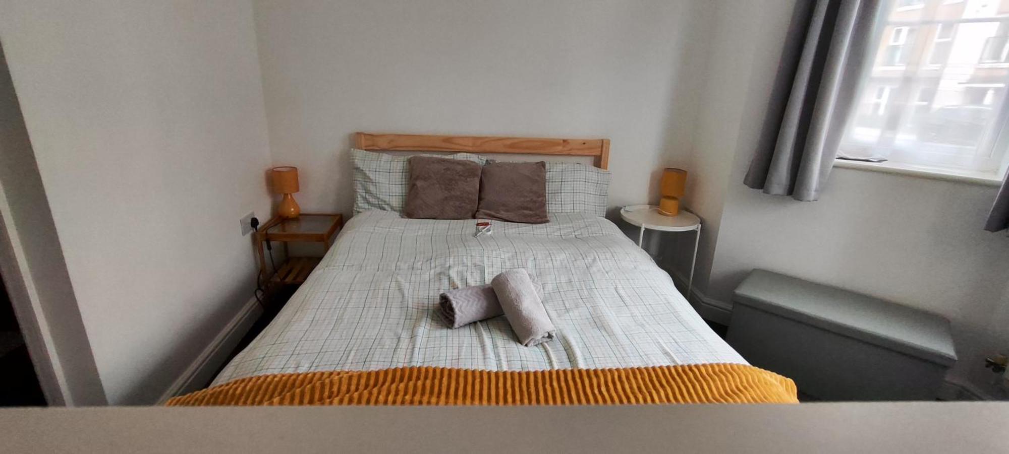 Bright, Chilled Ensuite Db Room In A Shared Flat! Лондон Екстериор снимка