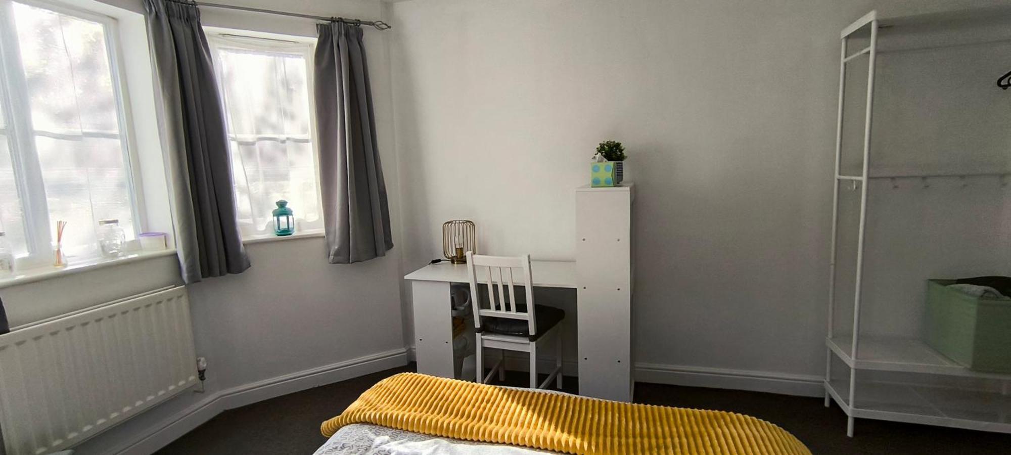 Bright, Chilled Ensuite Db Room In A Shared Flat! Лондон Екстериор снимка